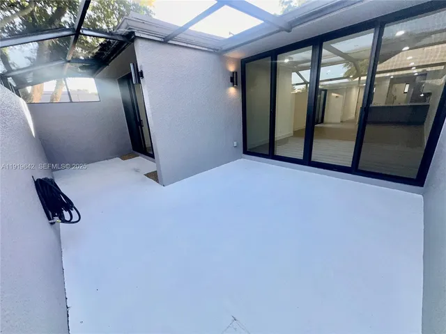 $3,400 | 11279 Northwest 15th Court, Unit 1, Pembroke Pines, FL 33026