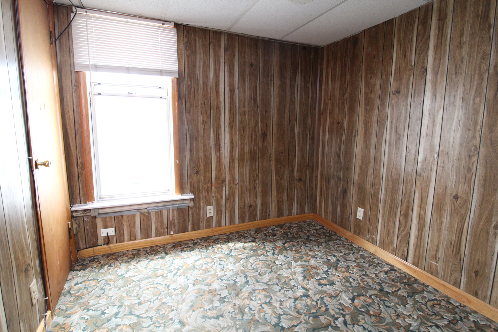 1110 West Addison Street, Unit 2 Chicago, IL 60613 - Photo 12 of 15