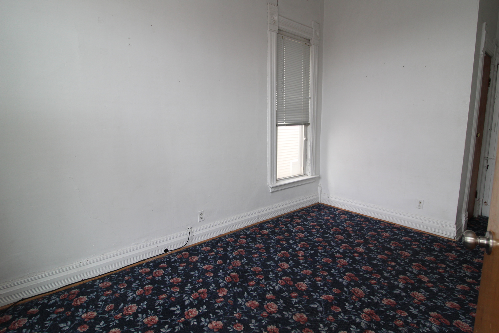 1110 West Addison Street, Unit 2 Chicago, IL 60613 - Photo 10 of 15