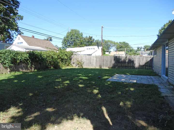 59 Greenbriar Road Levittown, PA 19057 - Photo 14 of 19 Gallery Image 14