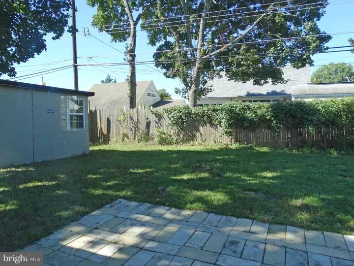 59 Greenbriar Road Levittown, PA 19057 - Photo 17 of 19 Gallery Image 17