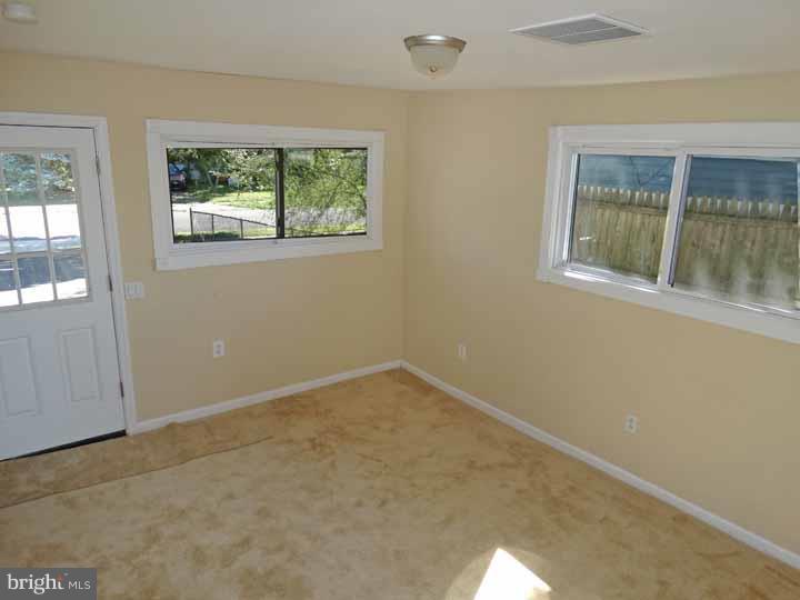 59 Greenbriar Road Levittown, PA 19057 - Photo 6 of 19 Gallery Image 6