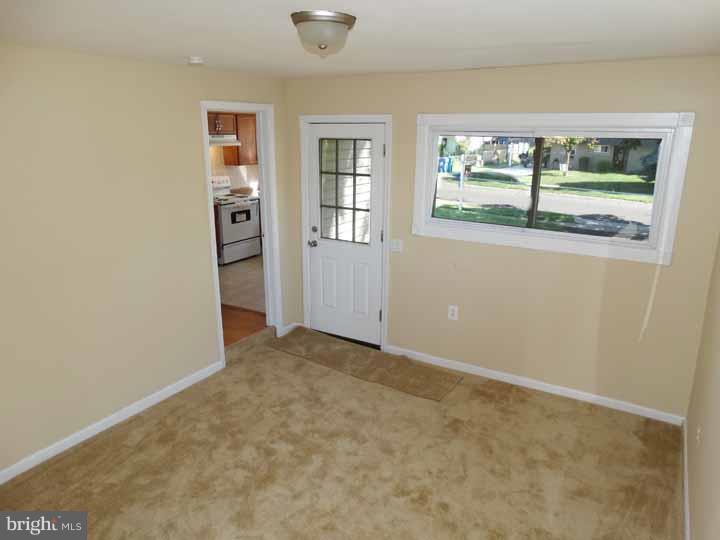 59 Greenbriar Road Levittown, PA 19057 - Photo 7 of 19 Gallery Image 7