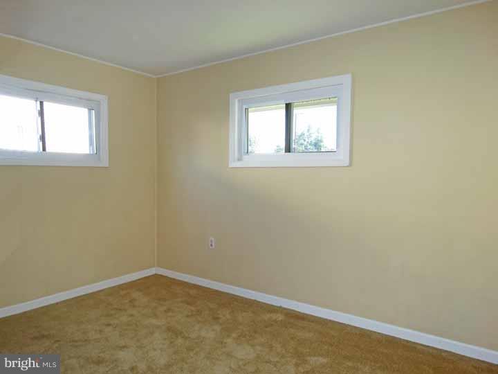 59 Greenbriar Road Levittown, PA 19057 - Photo 8 of 19 Gallery Image 8