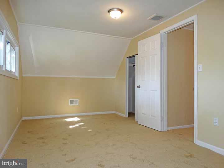 59 Greenbriar Road Levittown, PA 19057 - Photo 10 of 19 Gallery Image 10