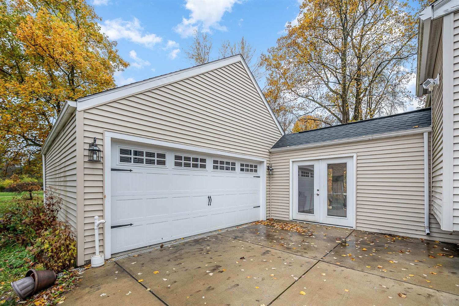 6343 Euclid Road Madeira, OH 45236 - Photo 4 of 35 Gallery Image 4