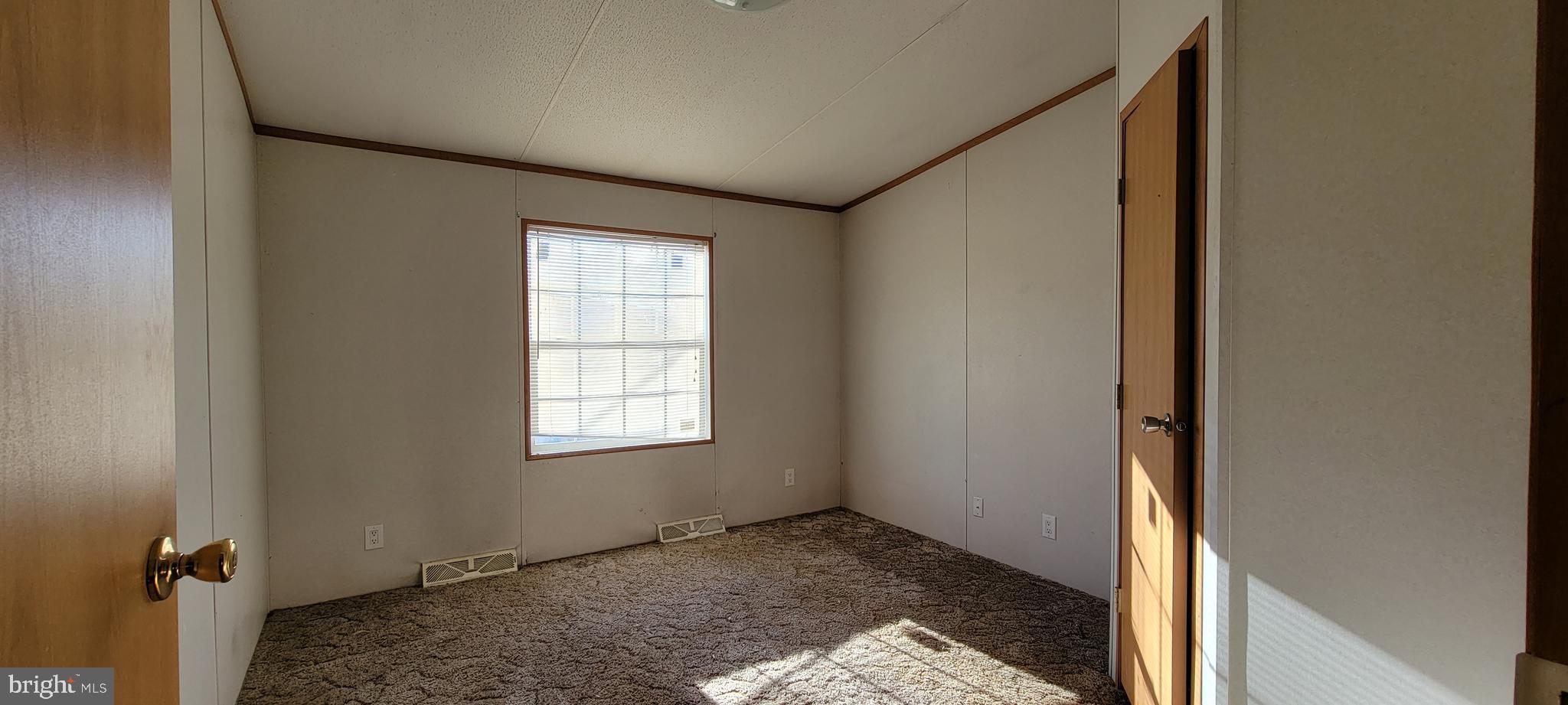 2226-2230 Back Road Sharpsburg, MD 21782 - Photo 23 of 49 Bedroom 3