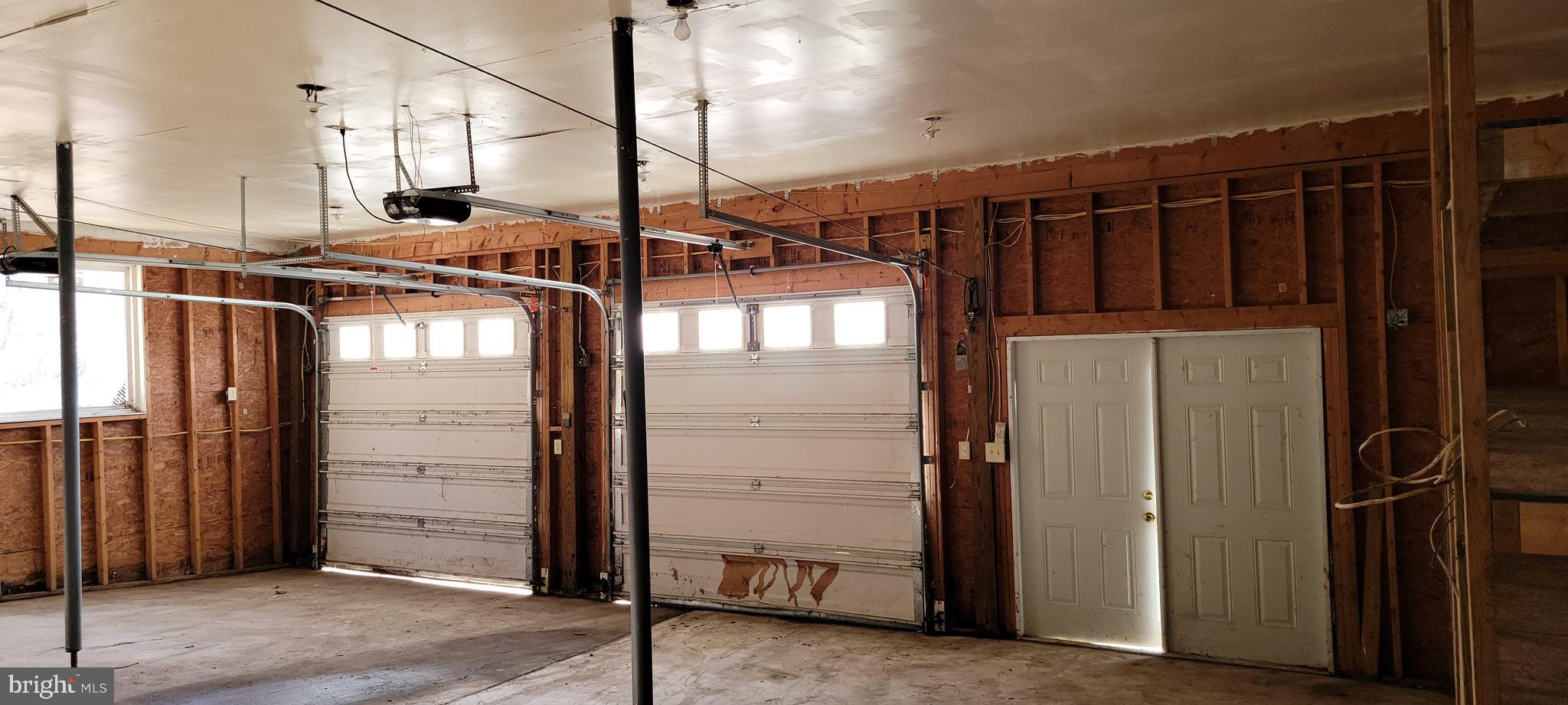 2226-2230 Back Road Sharpsburg, MD 21782 - Photo 26 of 49 Oversized Garage