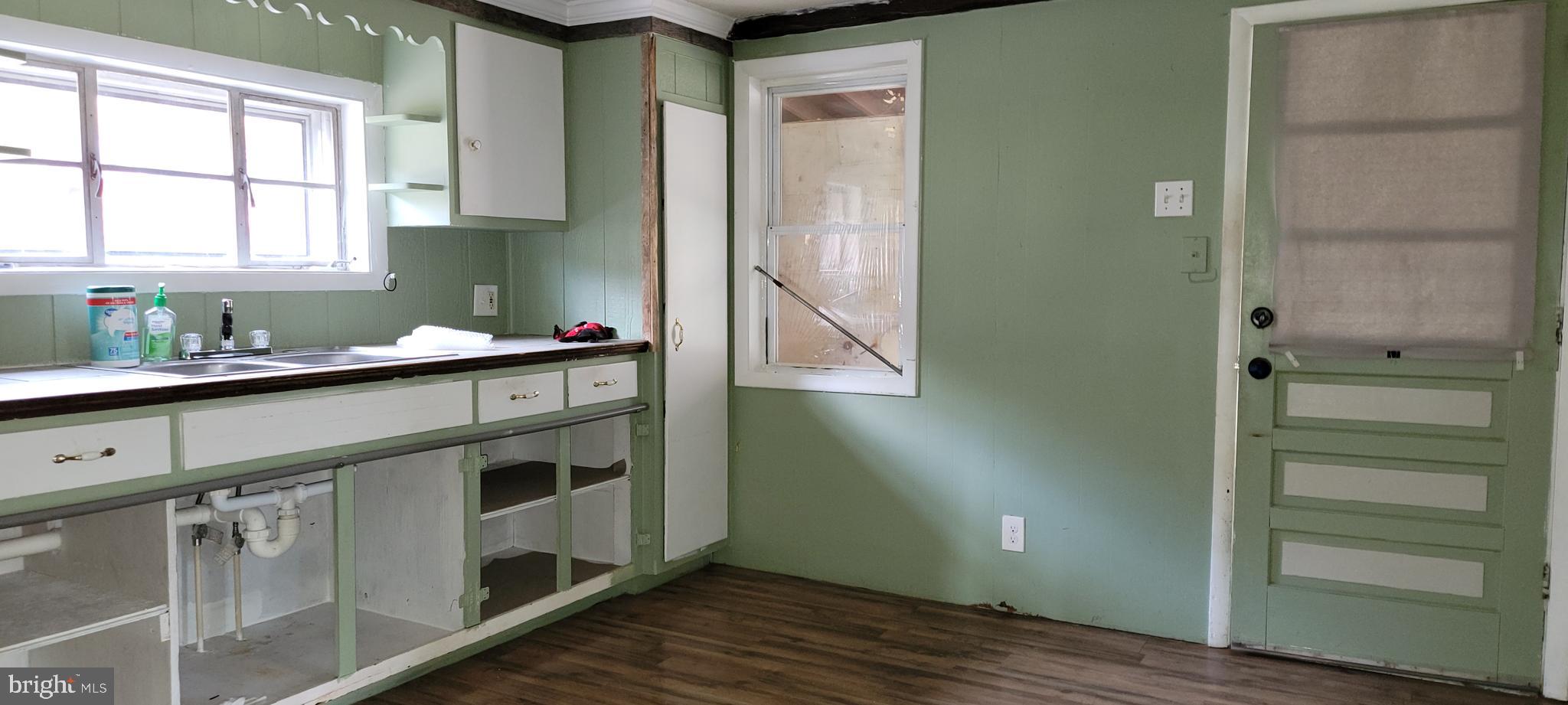 2226-2230 Back Road Sharpsburg, MD 21782 - Photo 34 of 49 Kitchen