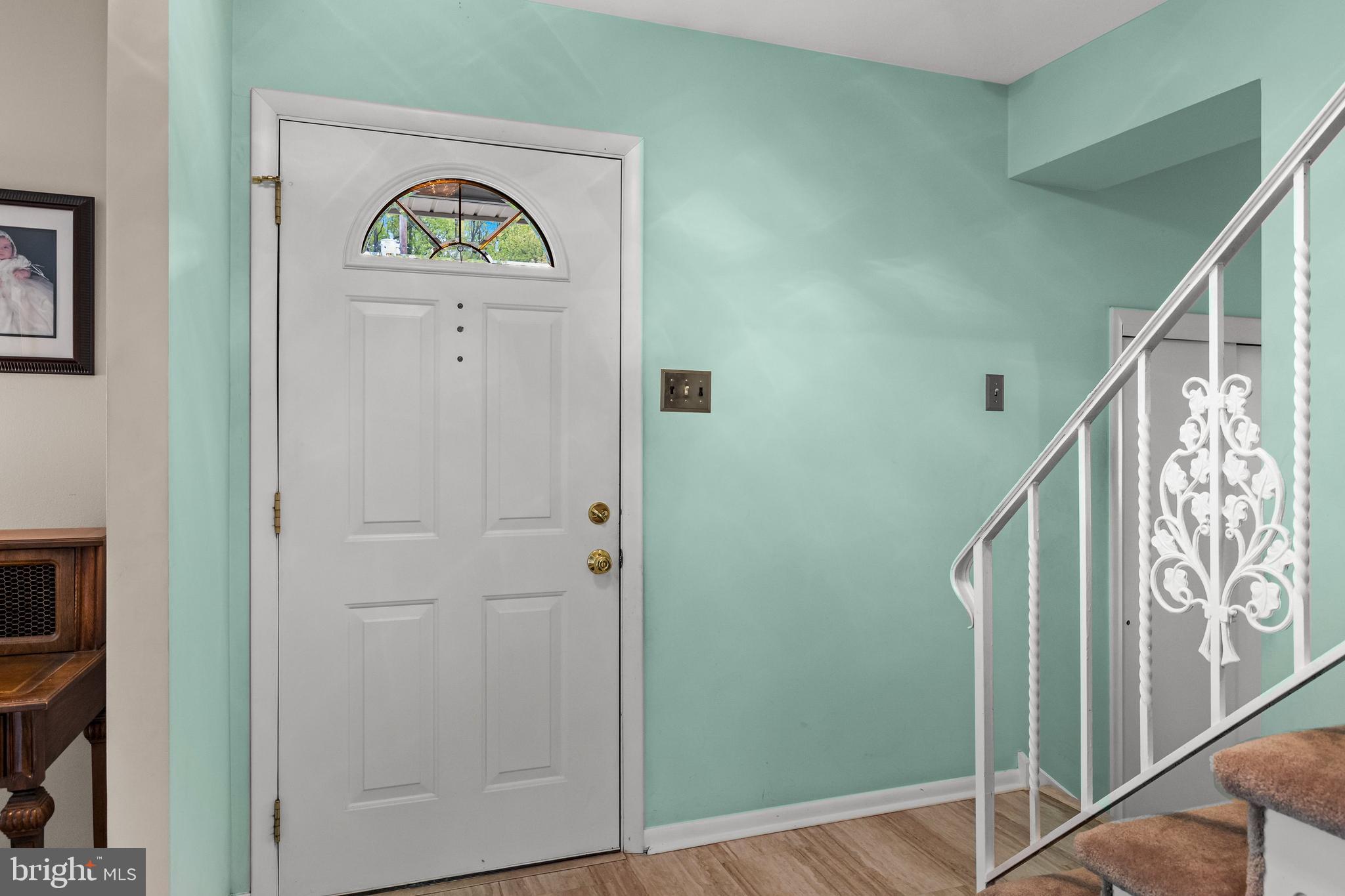 44 Clemson Road Cherry Hill, NJ 08034 - Photo 10 of 51 Foyer entry