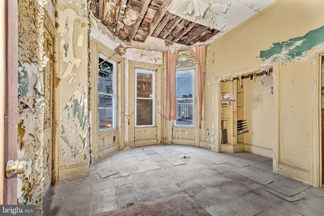 a view of an entryway