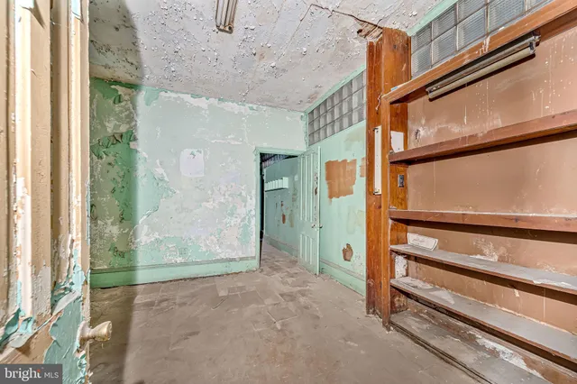 a view of a front door of the house