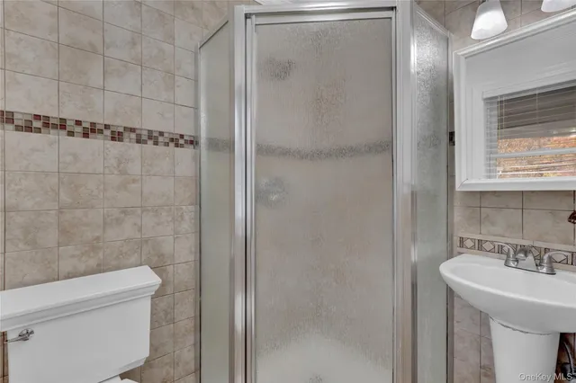 $849,999 | 415 Pond Path, East Setauket, NY 11733