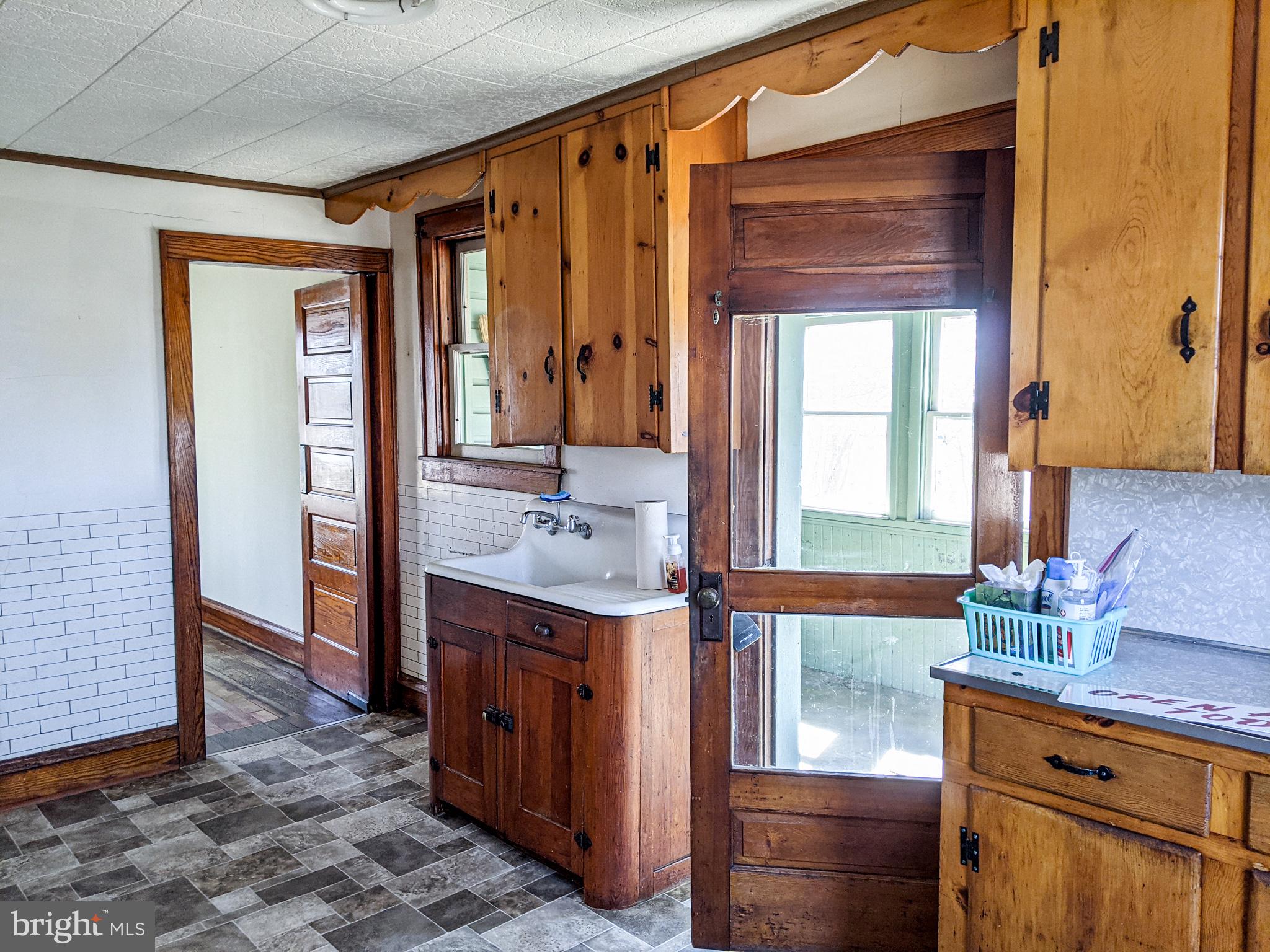 20 Knoxlyn Road Gettysburg, PA 17325 - Photo 11 of 31 Kitchen