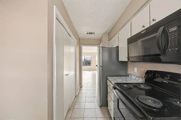 $1,295 | 1006 Bland Drive, Unit 1012, Arlington, TX 76010