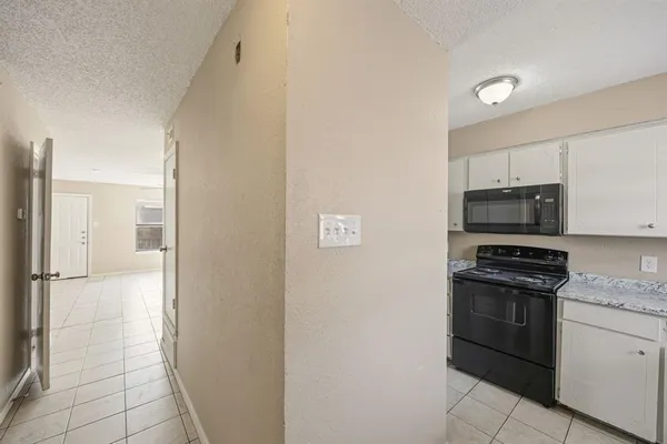 $1,295 | 1006 Bland Drive, Unit 1012, Arlington, TX 76010