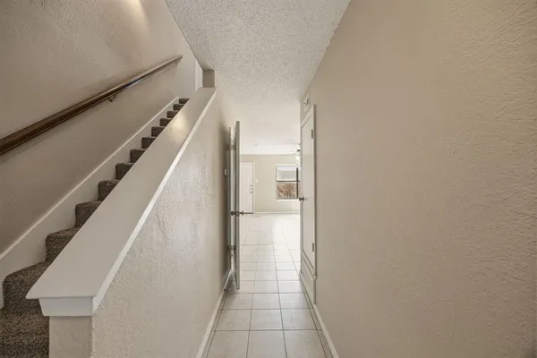 $1,295 | 1006 Bland Drive, Unit 1012, Arlington, TX 76010