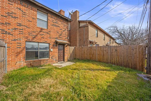 $1,295 | 1006 Bland Drive, Unit 1012, Arlington, TX 76010