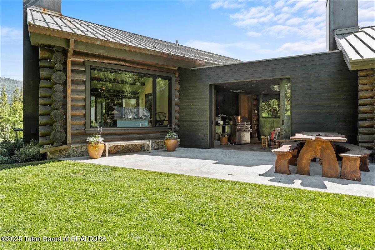 7000 West Gill Huff Road Wilson, WY 83014 - Photo 16 of 37 Indoor outdoor kichen