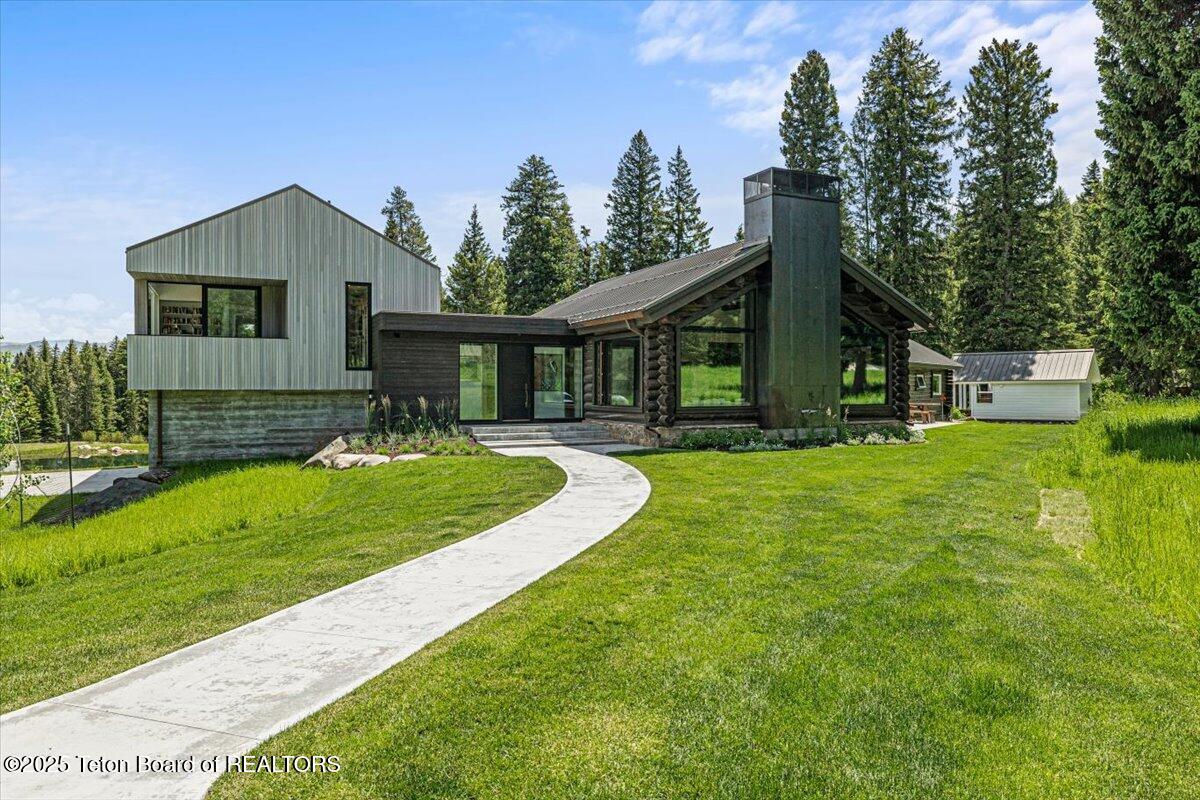 7000 West Gill Huff Road Wilson, WY 83014 - Photo 2 of 37 Front. Exterior