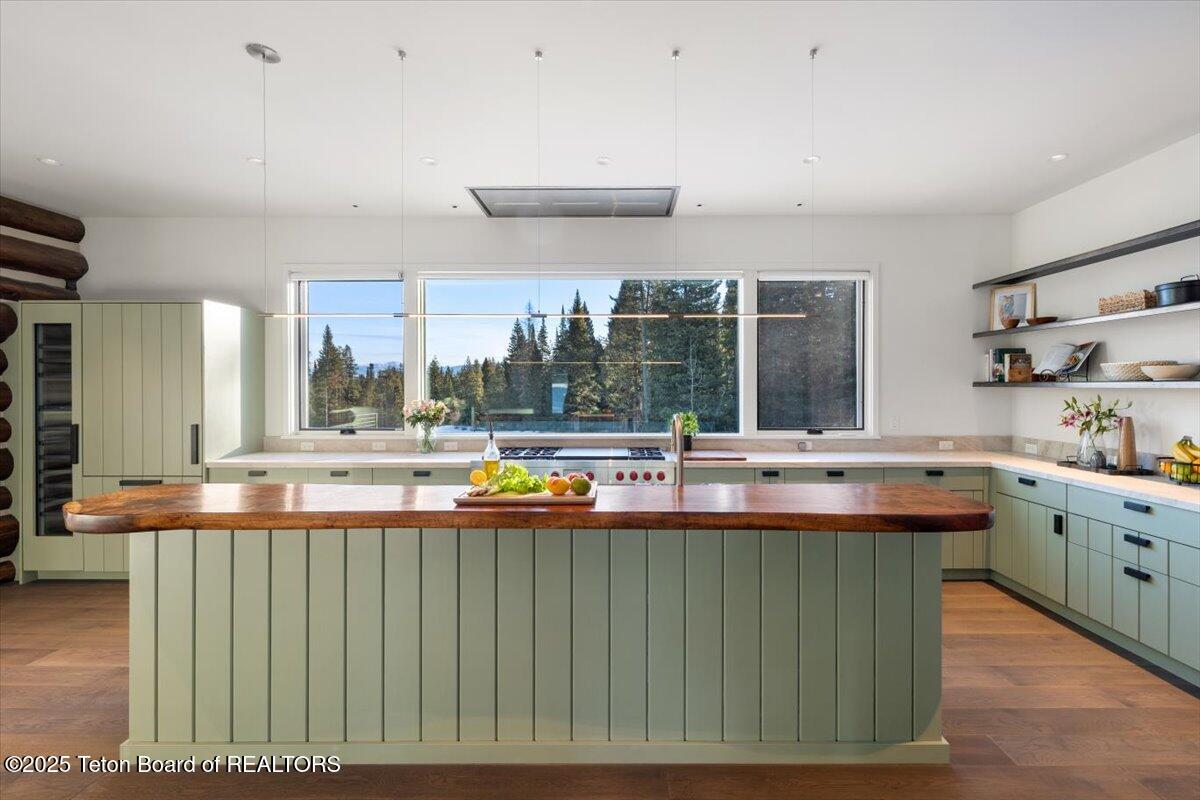 7000 West Gill Huff Road Wilson, WY 83014 - Photo 6 of 37 Bright kitchen