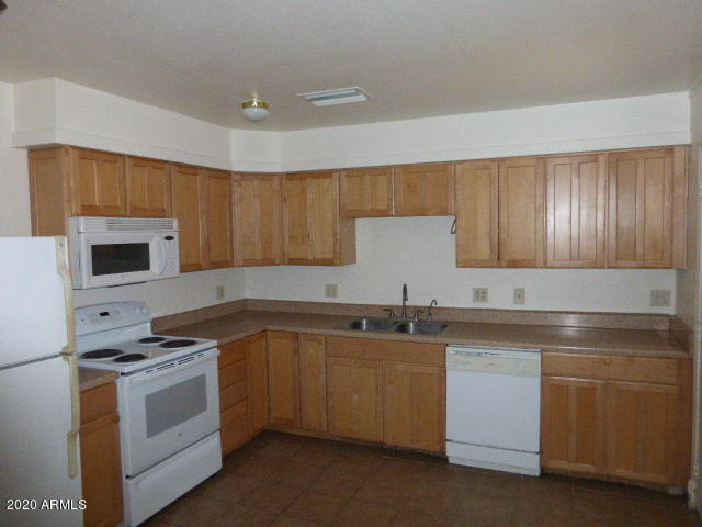 417 Jamestown Road Kearny, AZ 85137 - Photo 5 of 11 P1030837