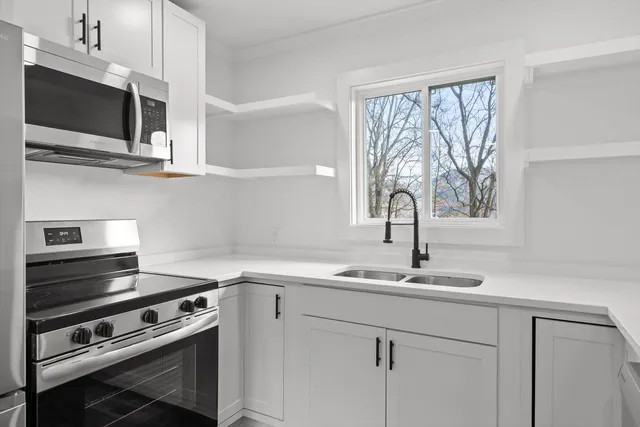 $1,995 | 824 Clift Street, Chattanooga, TN 37405