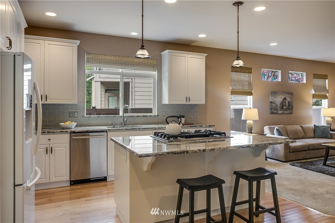 17221 164th Way Southeast Renton, WA 98058 - Photo 7 of 25