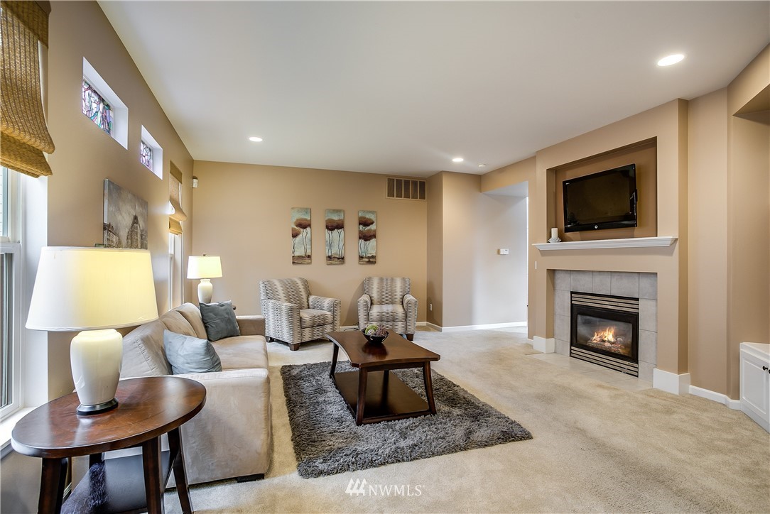 17221 164th Way Southeast Renton, WA 98058 - Photo 9 of 25