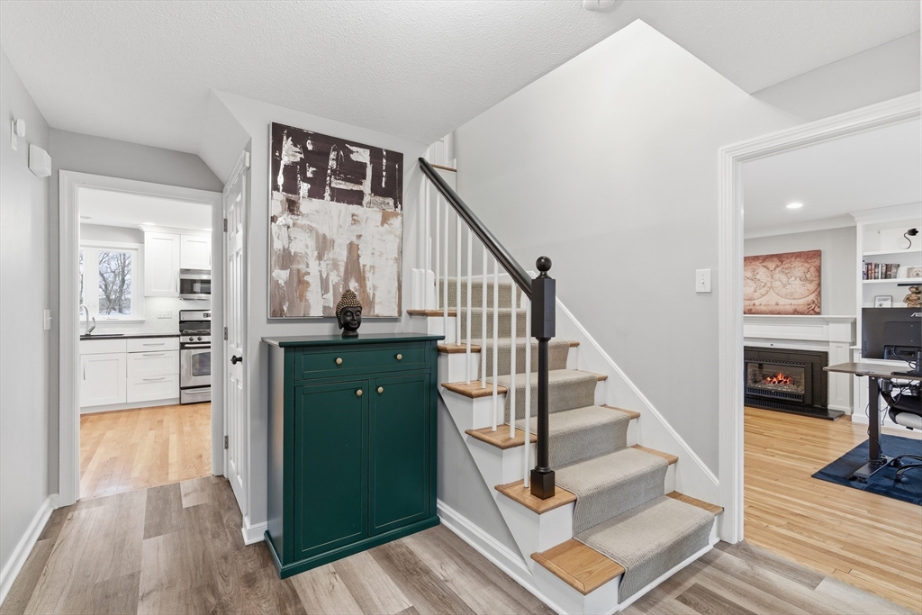 574 Grove Street Framingham, MA 01701 - Photo 4 of 42