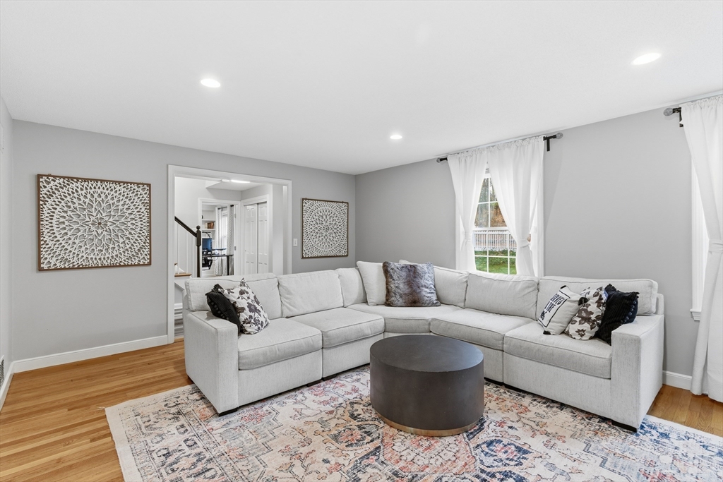 574 Grove Street Framingham, MA 01701 - Photo 10 of 42