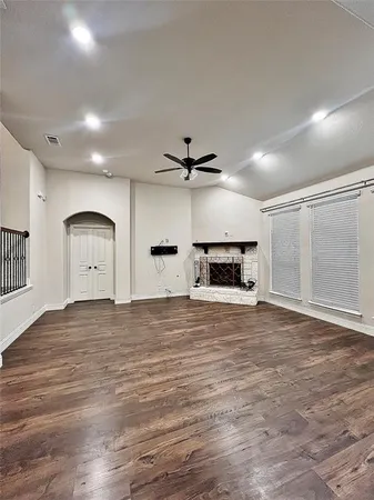 $4,150 | 301 Autumn Wood Drive, Mansfield, TX 76063