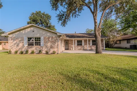 $436,900 | 12406 Whittington Drive, Houston, TX 77077