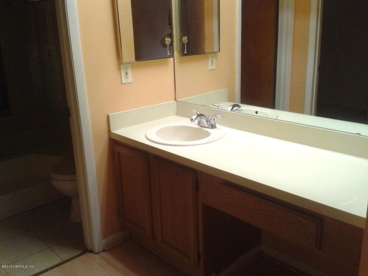 8325 Chason Road East Jacksonville, FL 32244 - Photo 8 of 11 Master Bath