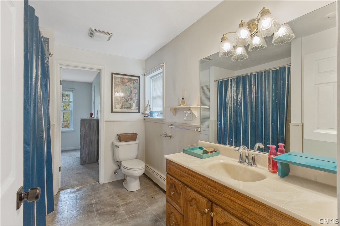 8198 Soule Road Liverpool, NY 13090 - Photo 15 of 28 Main Bath