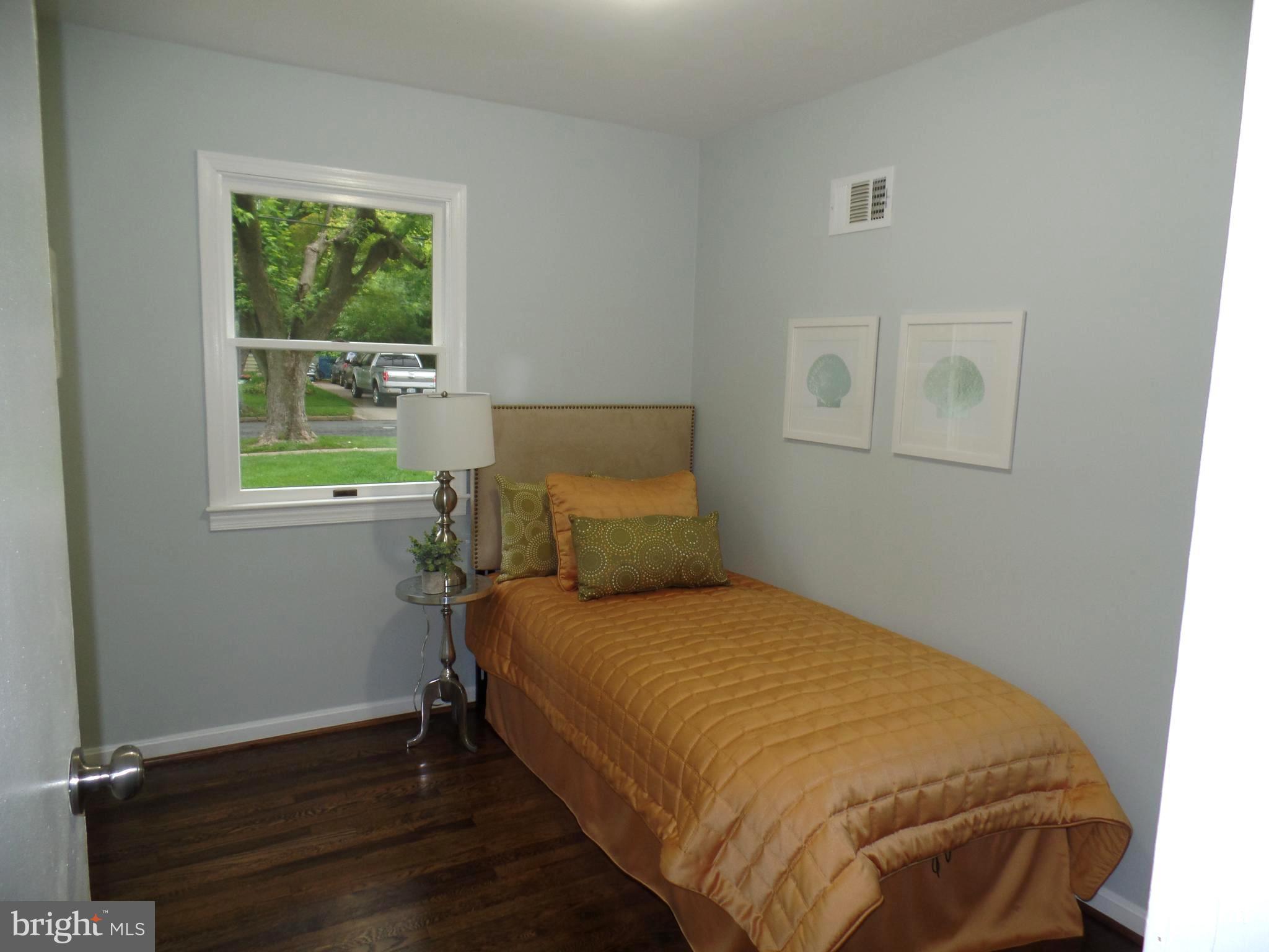 1815 Anderson Road Falls Church, VA 22043 - Photo 16 of 26 Forth Bedroom