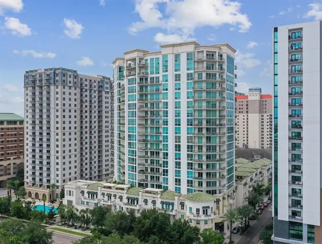 $4,600 | 450 Knights Run Avenue, Unit 605, Tampa, FL 33602