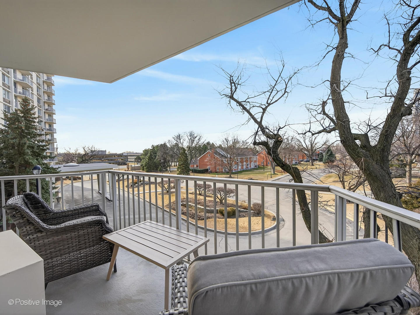 40 North Tower Road, Unit 2F Oak Brook, IL 60523 - Photo 10 of 25