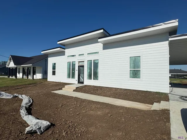 $240,000 | 159 Ranchland Trace, Lockport, LA 70374