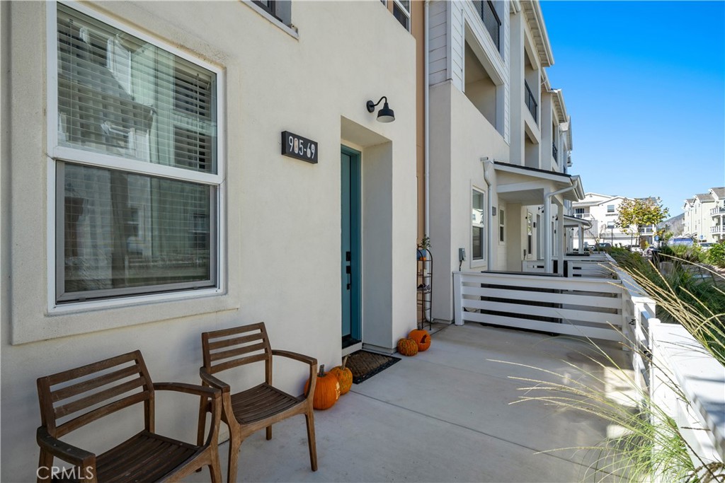 905 Madonna Road, Unit 69 San Luis Obispo, CA 93405 - Photo 20 of 26 a view of a building with outdoor seating