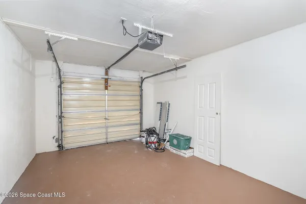 $2,600 | 320 Alabama Avenue, Merritt Island, FL 32953