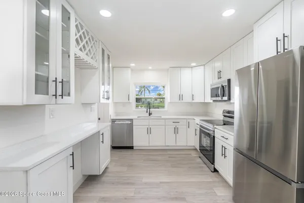 $2,600 | 320 Alabama Avenue, Merritt Island, FL 32953