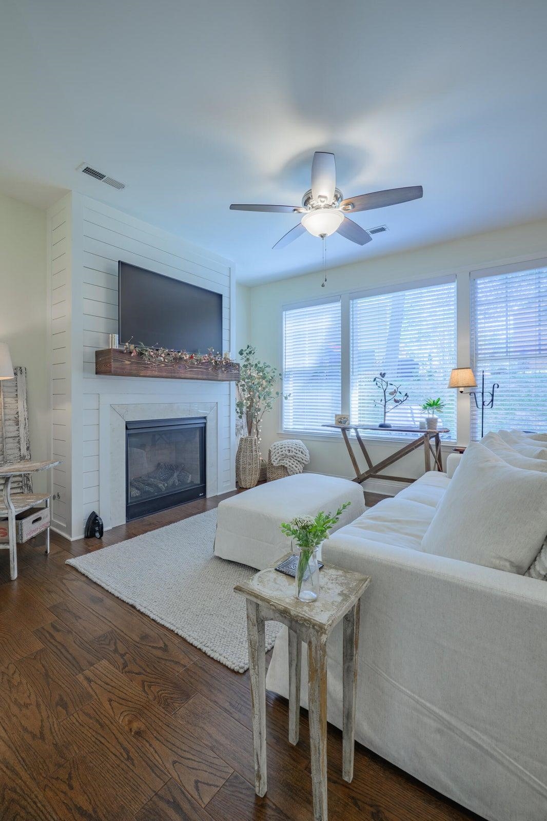 43 Chamberlain Loop Lexington, VA 24450 - Photo 11 of 47 A gas fireplace!
