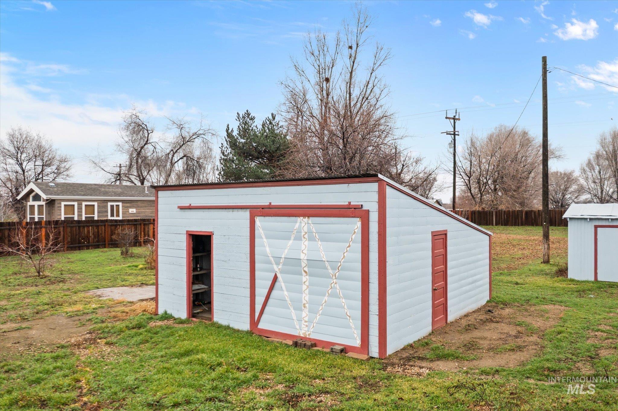 29410 Pearl Road Parma, ID 83660 - Photo 39 of 50 View of shed featuring a fenced backyard