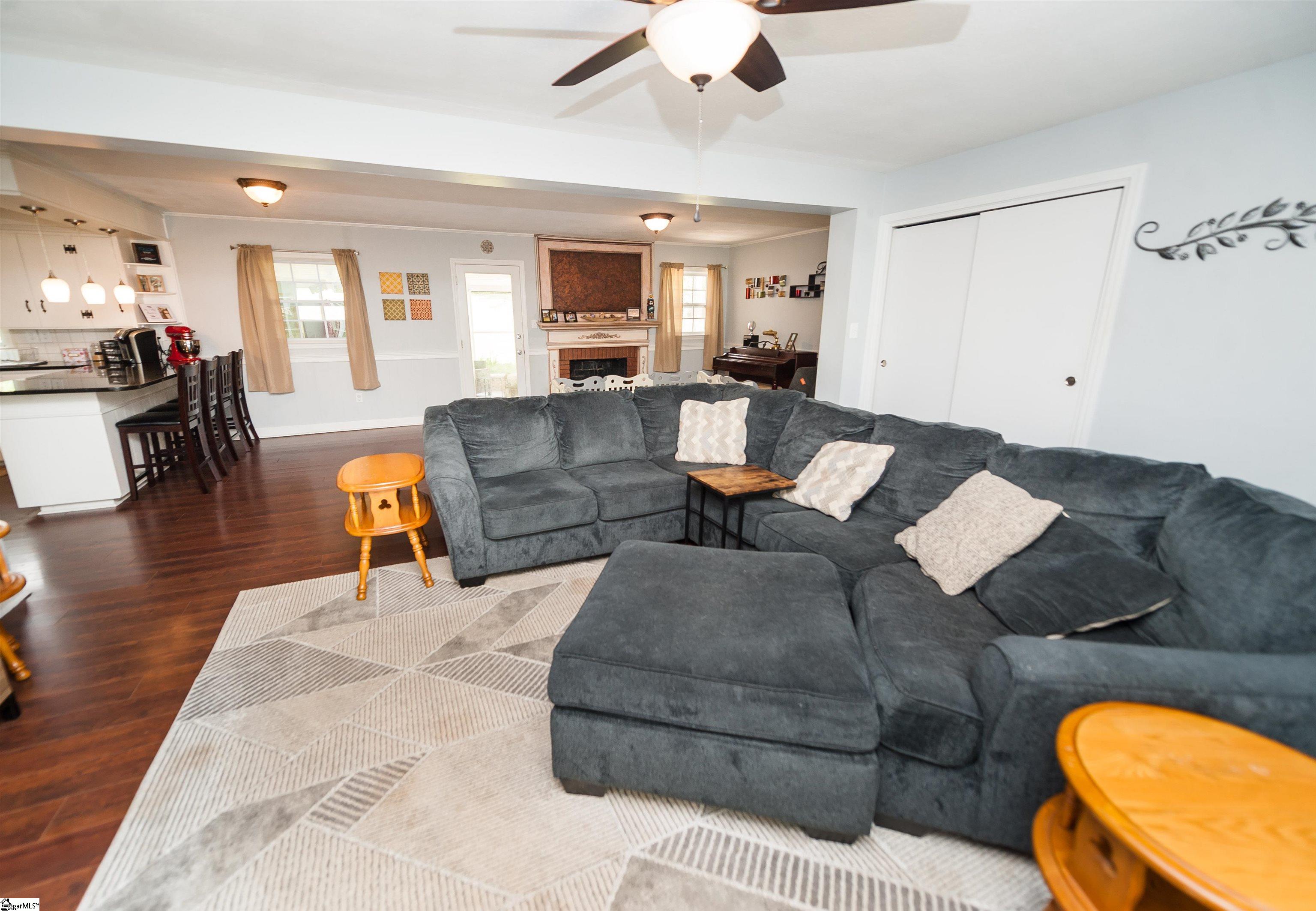 117 Dover Road Spartanburg, SC 29301 - Photo 8 of 32 Gallery Image 8