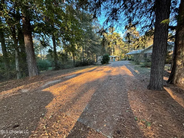 $239,900 | 456 County Road 29, Bay Springs, MS 39422