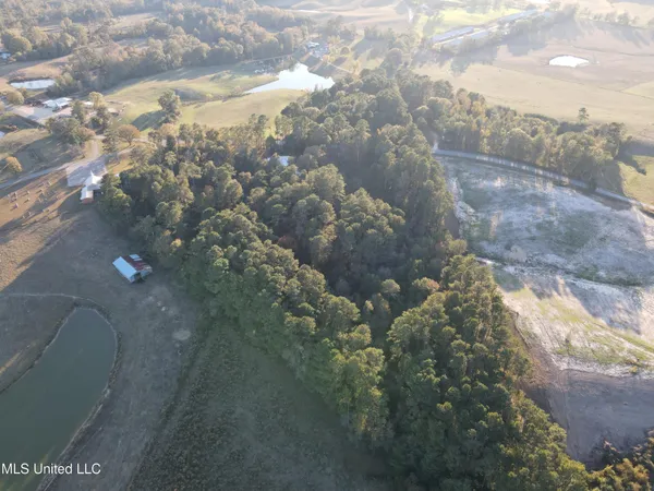 $239,900 | 456 County Road 29, Bay Springs, MS 39422
