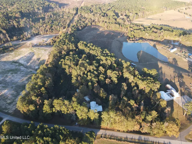 $239,900 | 456 County Road 29, Bay Springs, MS 39422