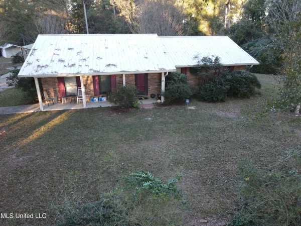 $239,900 | 456 County Road 29, Bay Springs, MS 39422