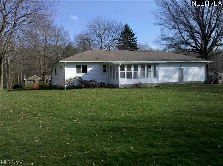 1098 Oak Tree Road Akron, OH 44320 - Photo 2 of 21